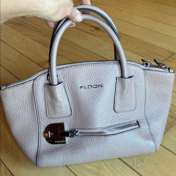 Soft leather satchel - Picture 2 of 16